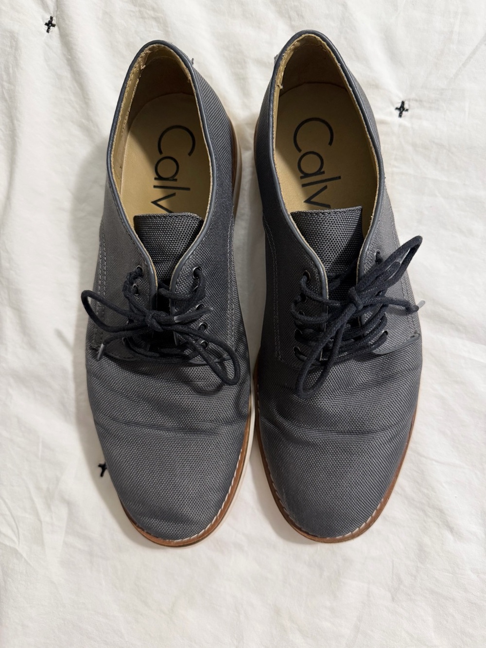 Calvin Klein Men’s Gray Canvas Lace-Up Dress Shoes